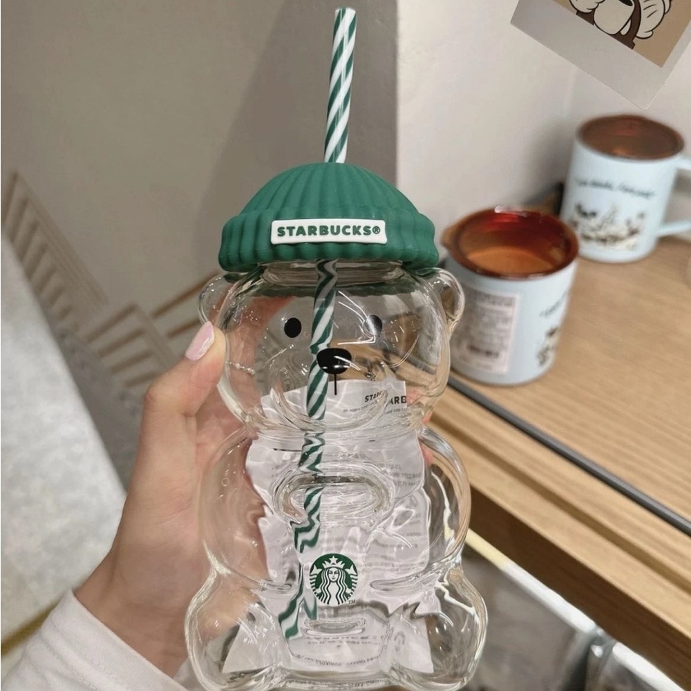 Starbucks Bearista Bear Clear Cold Cup 20 oz Green Lid & Straw - Picture 6 of 9